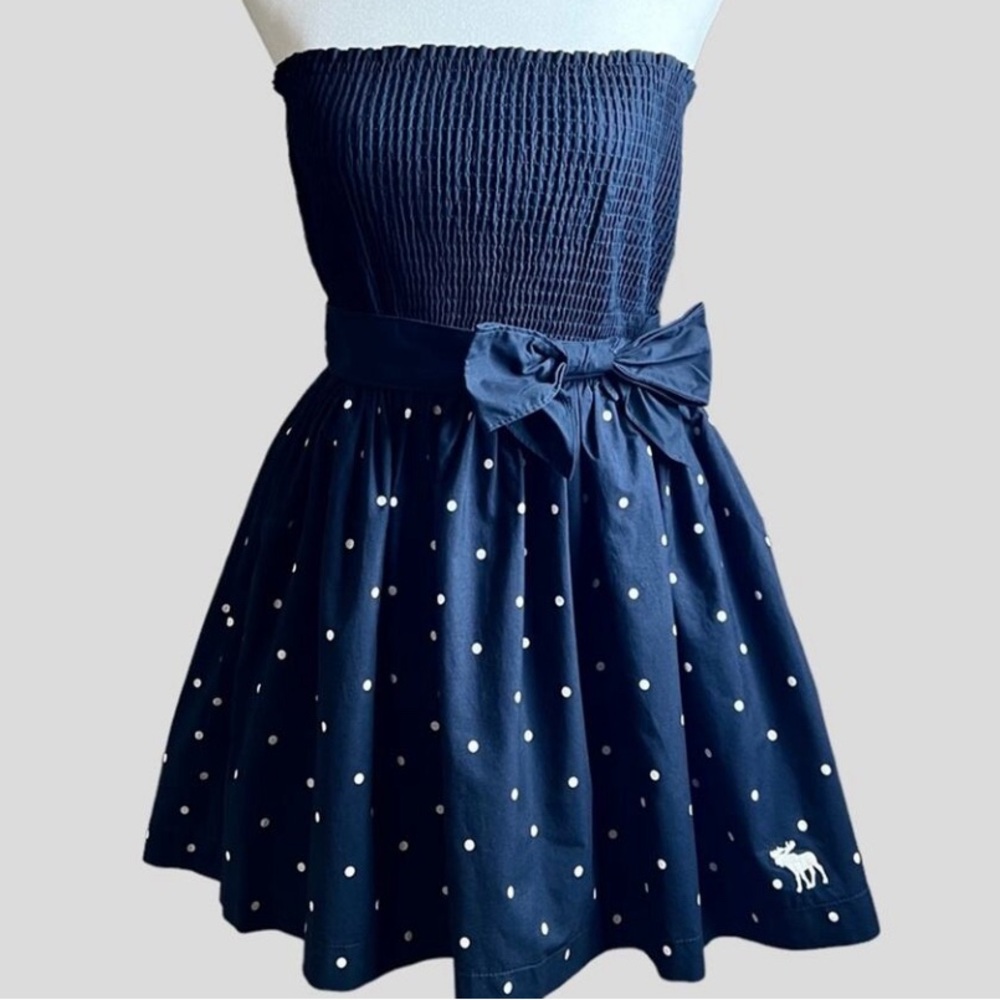 Abercrombie and Fitch strapless summer dress. Label has been removed. Size  XS